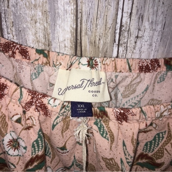 NWT Universal Thread Floral Cinched Waist Sleeveless Blouse - Picture 4 of 5